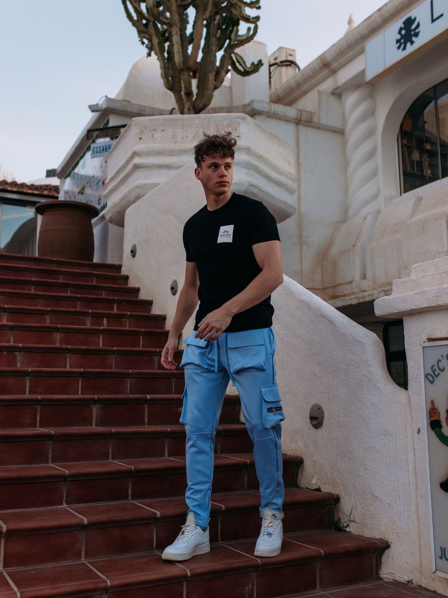 THE AGIS TRACK CARGO PANTS - BLUE