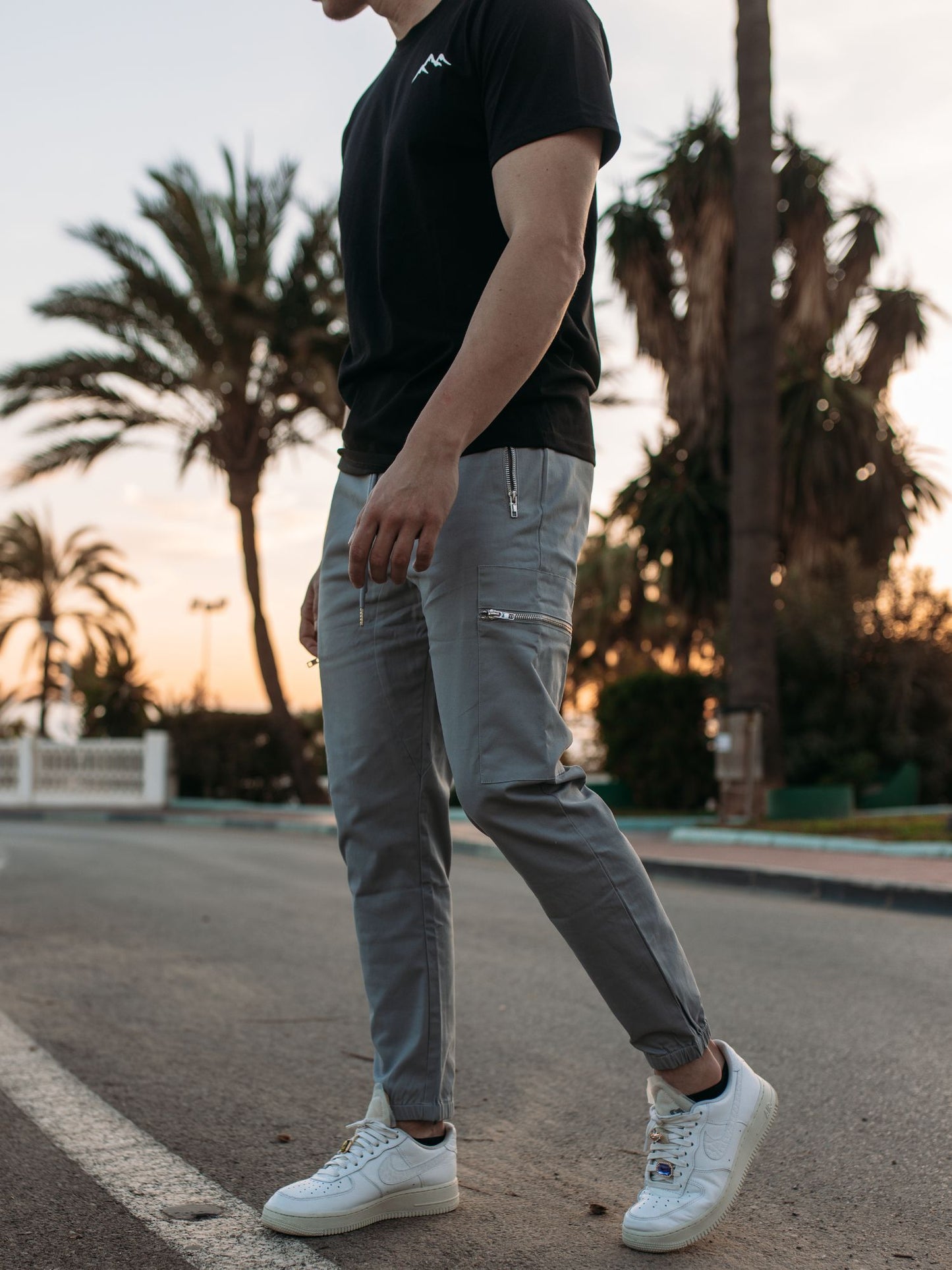 THE CERUS CARGO PANTS - GREY